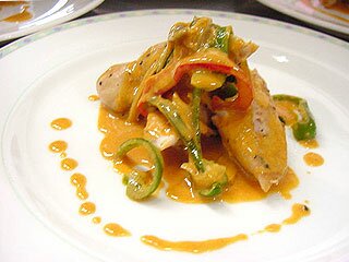 那須地鶏のパプリカクリームソース添え
